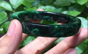 Vòng Đá Phong Thủy